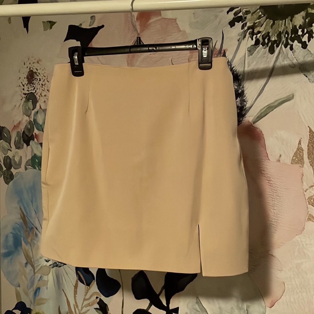 Menna Short skirt